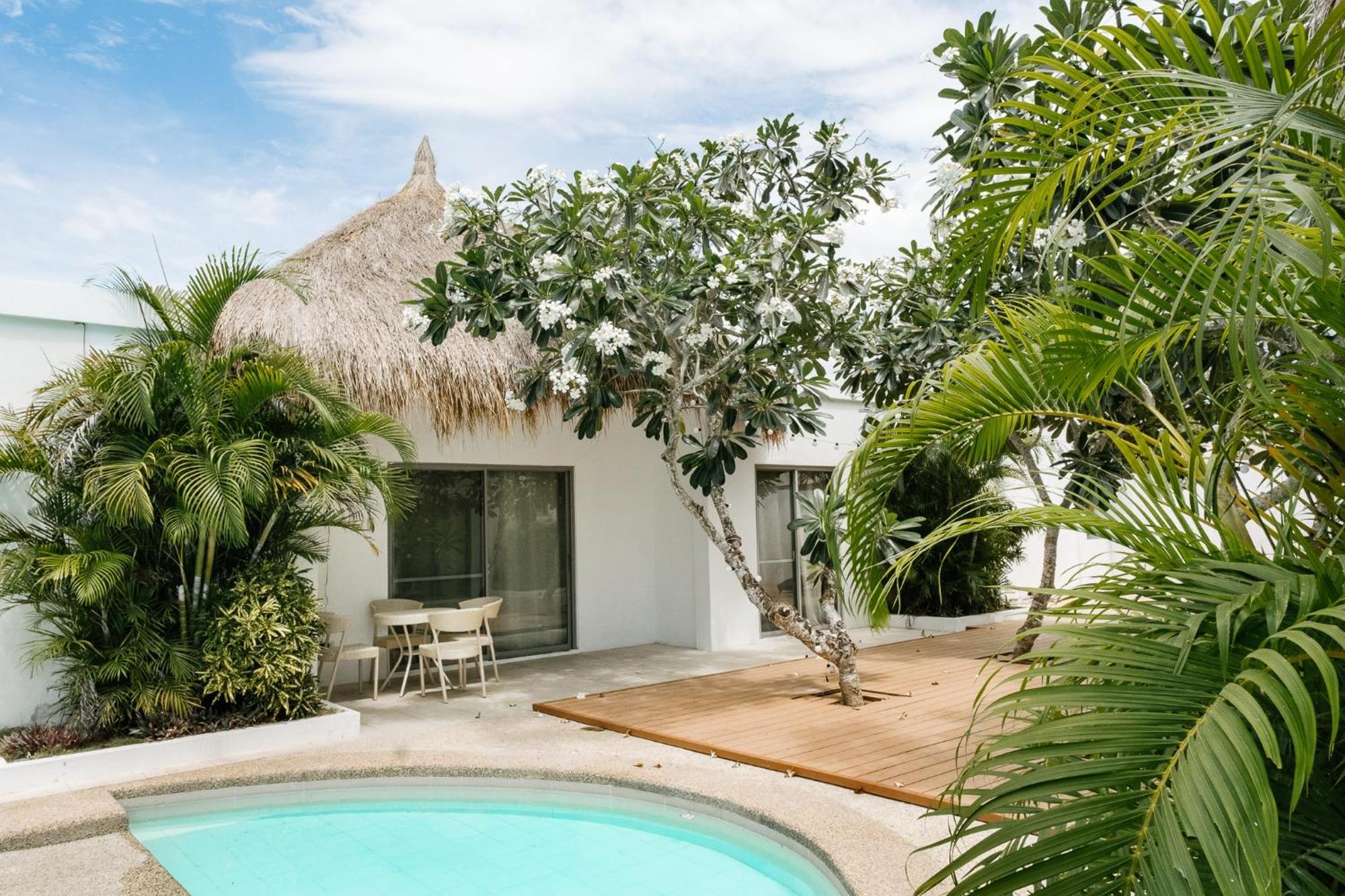 Seapearl Of Alona Panglao Exterior foto