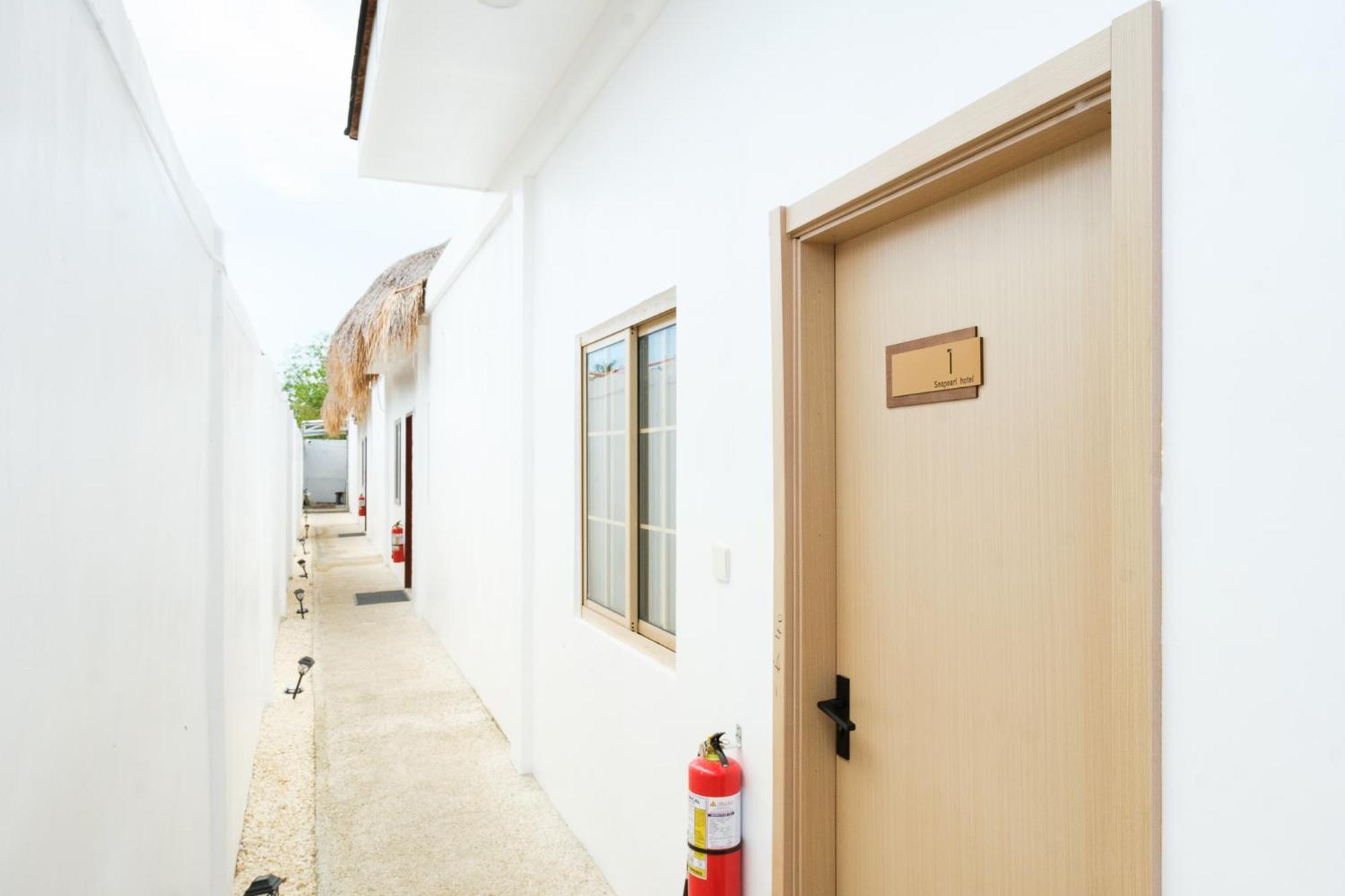 Seapearl Of Alona Panglao Exterior foto